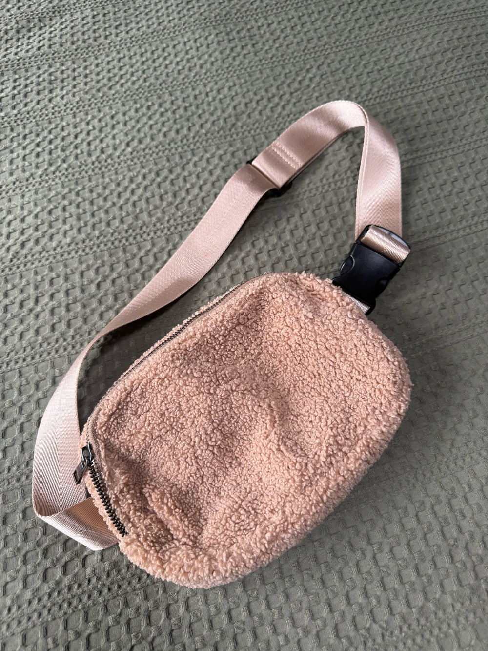Plush Sherpa Crossbody Belt Bag in Blush